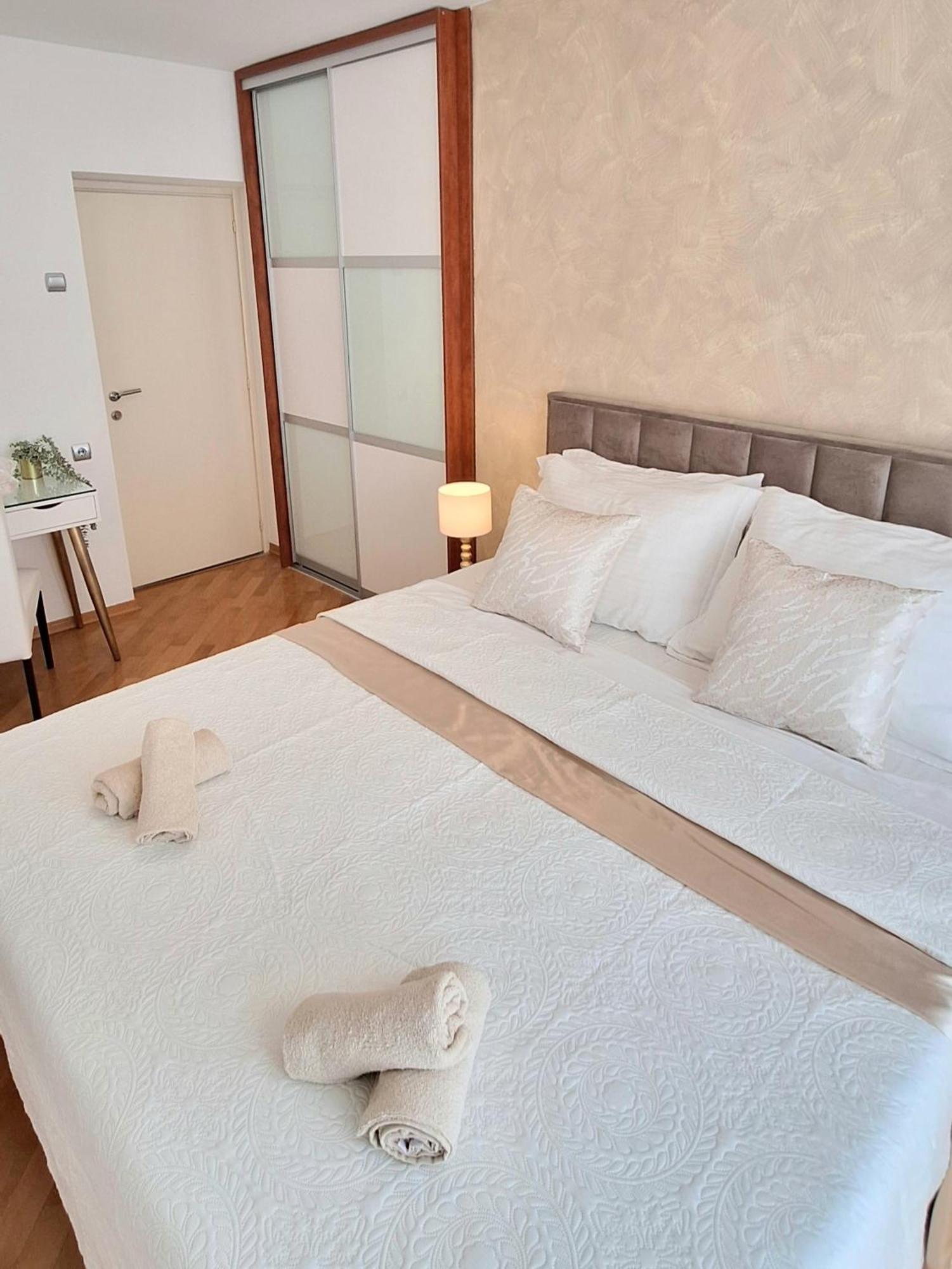 Apartment Leona Split Buitenkant foto